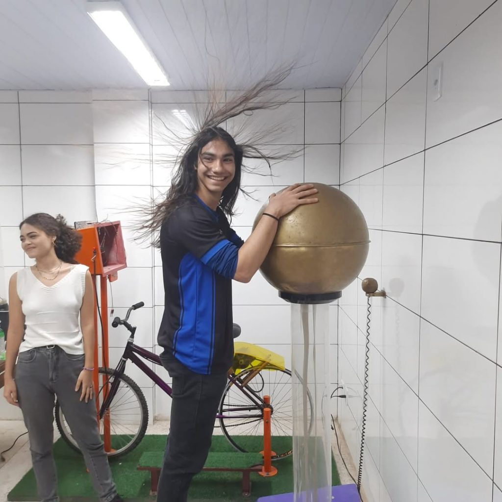 Sistema de Ensino Authêntico – Belém-PA em visita ao Centro Interativo de Ciência e Tecnologia d (1)